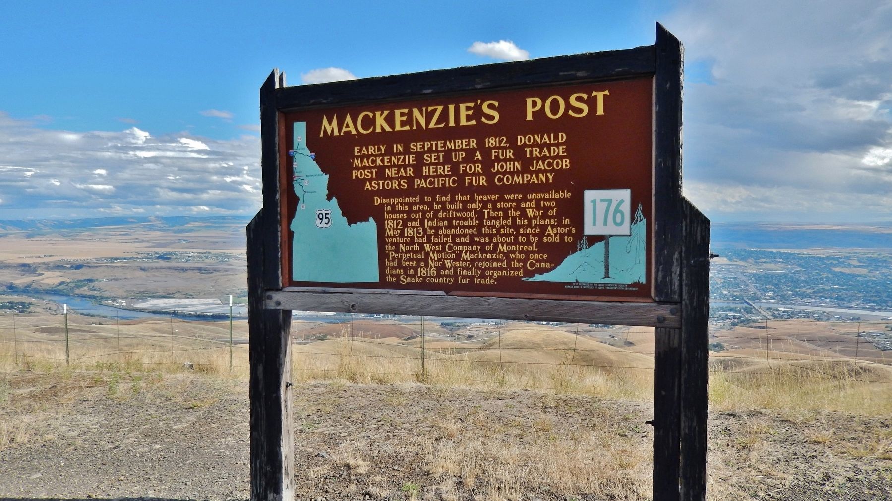 Mackenzie's Post Marker (<i>wide view with Lewiston in the background</i>) image. Click for full size.
