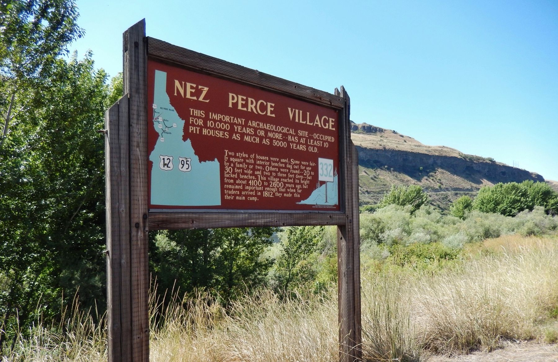 Nez Perce Village Marker (<i>wide view</i>) image. Click for full size.