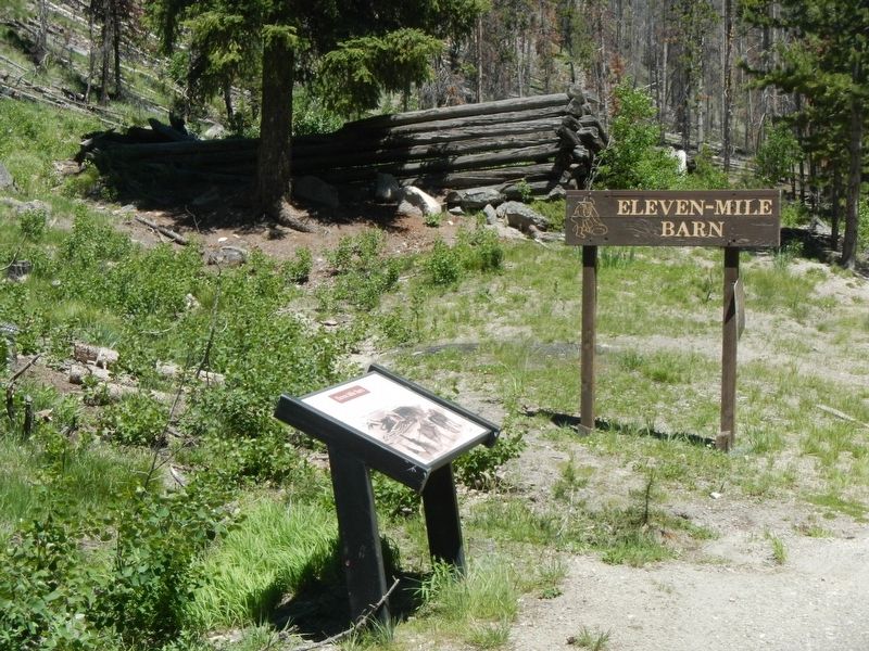 Eleven Mile Barn and Marker image. Click for full size.