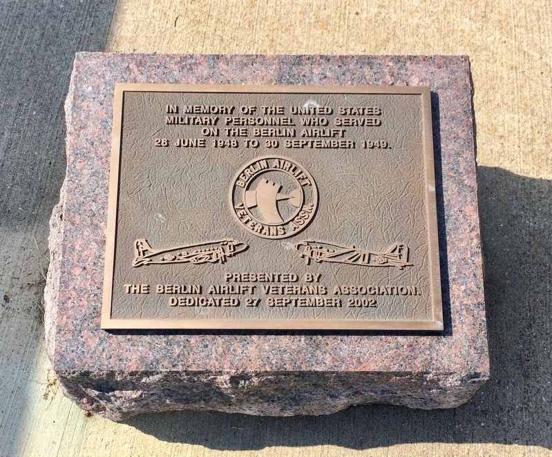 Berlin Airlift Memorial image. Click for full size.
