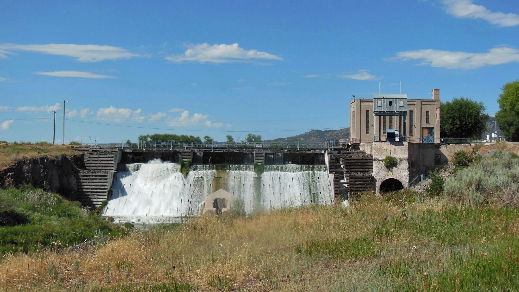 Last Chance Canal: Dam & Powerplant. Click for full size. Last Chance Canal: Dam & Powerplant image. Click for full size.