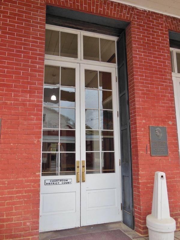 Boise County Courthouse Entrance image. Click for full size.