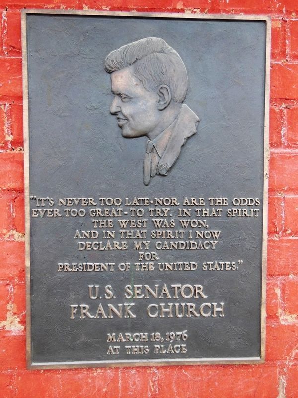 Senator Frank Church Tablet (<i>mounted right side entrance doorway</i>) image. Click for full size.