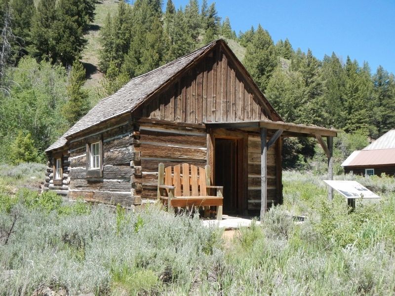 Miner's Cabin and Marker image. Click for full size.