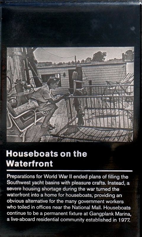 Houseboats on the Waterfront Marker image. Click for full size.