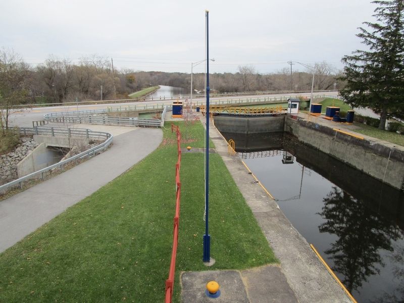 Lock 32 - Eastward View image. Click for full size.