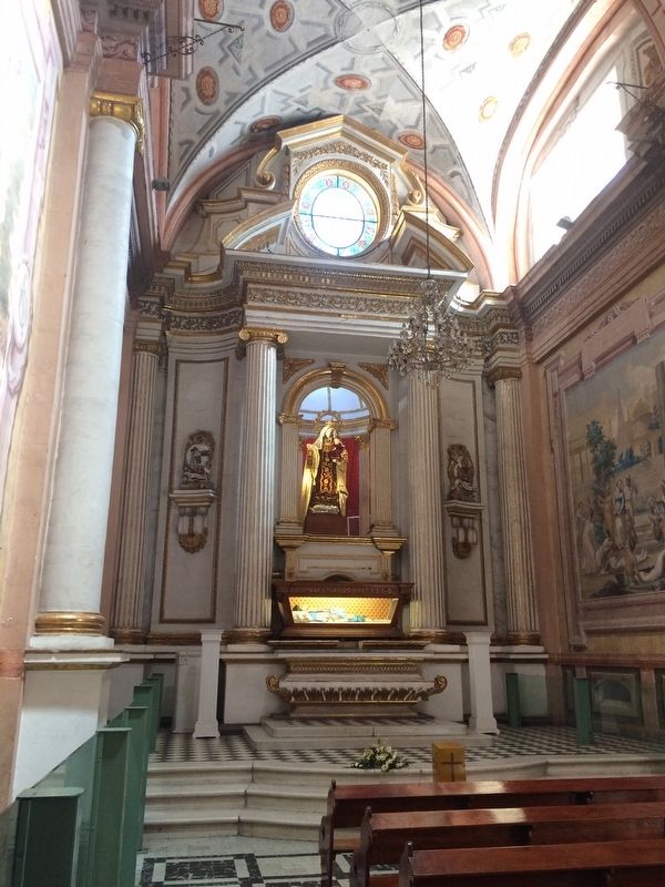 An altar of a side chapel at The Temple and Ex-convent of Our Lady of Carmen image. Click for full size.