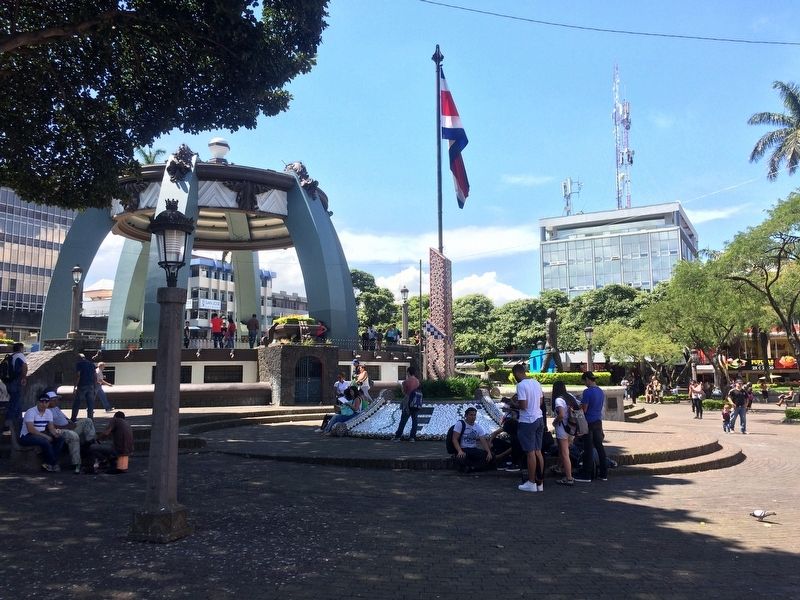 Monument to the National Flag of Costa Rica Marker. Click for full size. Monument to the National Flag of Costa Rica Marker image. Click for full size.