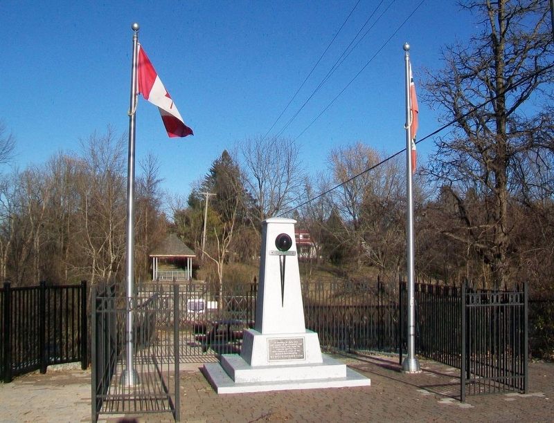 War Memorial Cenotaph and Marker image. Click for full size.