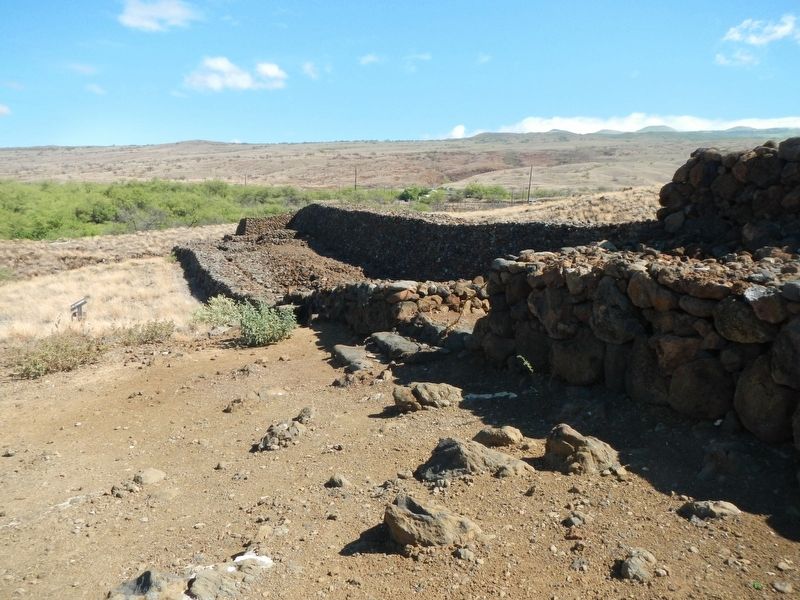 Mailekini Heiau. Click for full size. Mailekini Heiau image. Click for full size.