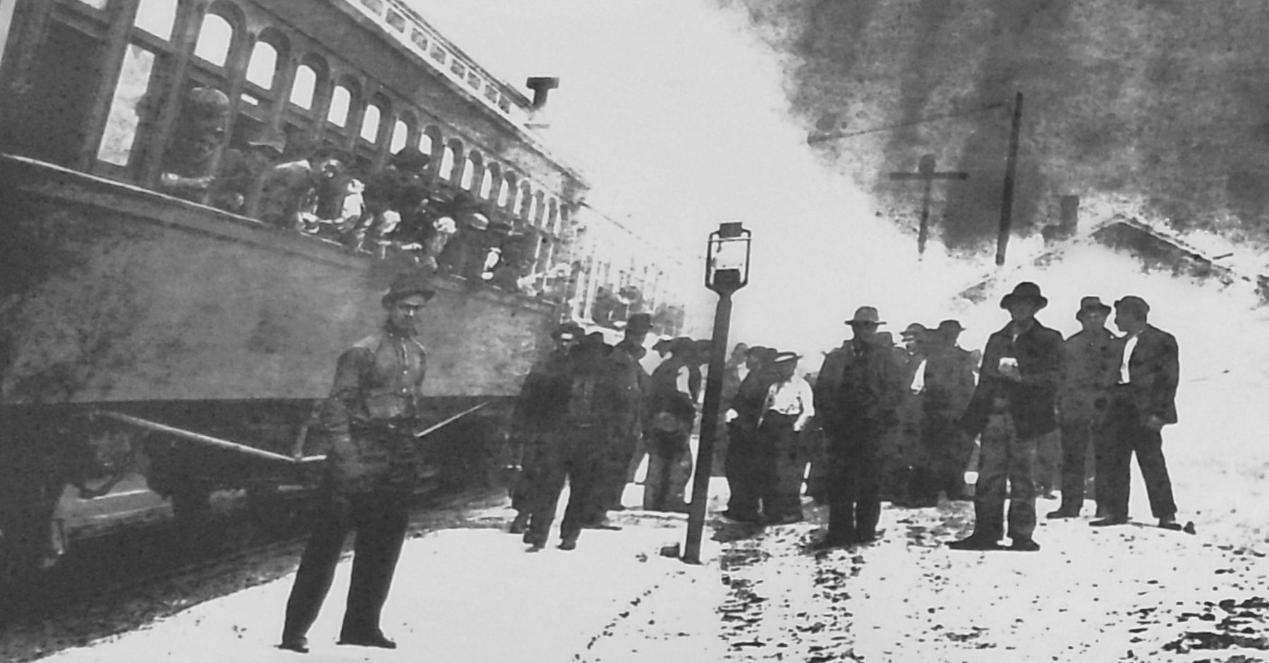 Marker detail: Firefighters Arriving by Train image. Click for full size.
