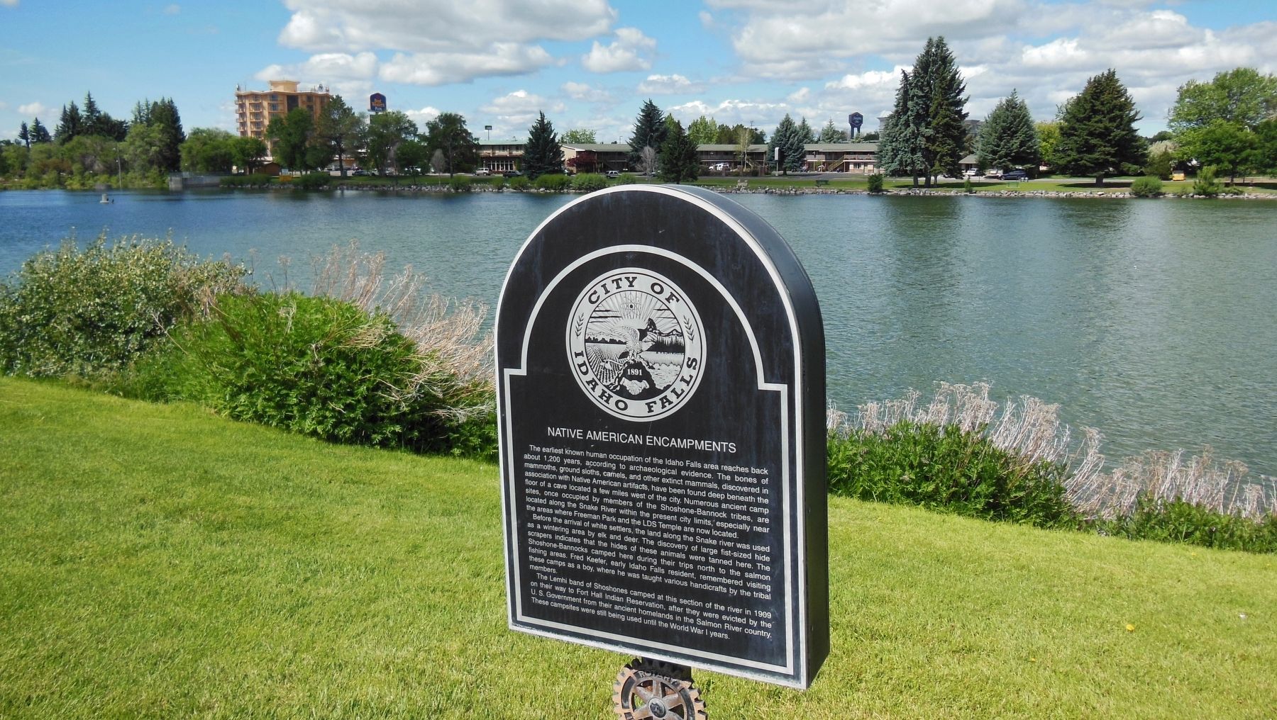 Native American Encampments Marker (<i>wide view</i>) image. Click for full size.