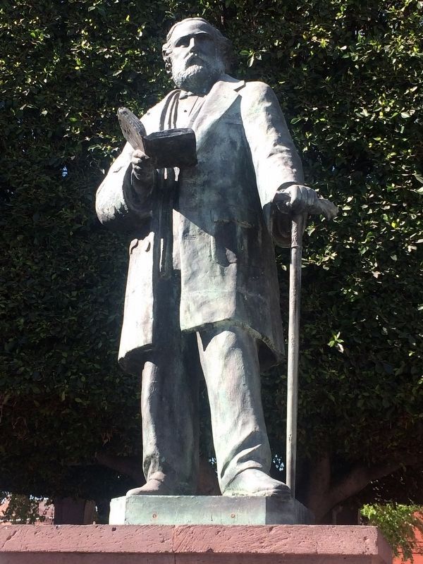 Ezequiel Montes Ledesma statue. Click for full size. Ezequiel Montes Ledesma statue image. Click for full size.