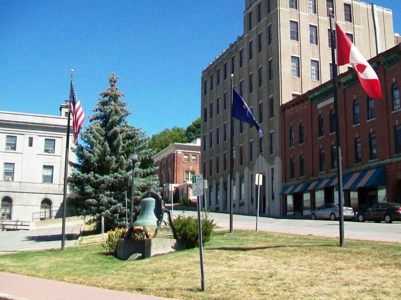 Hersey Memorial Bldg (Old Bangor City Hall) Bell and Marker image. Click for full size.