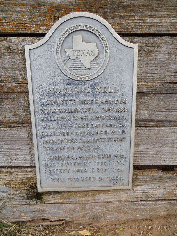 Pioneer's Well Marker. Click for full size. Pioneer's Well Marker image. Click for full size.