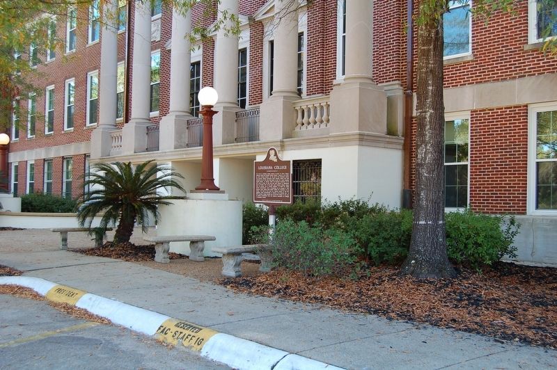 Louisiana College Marker. Click for full size. Louisiana College Marker image. Click for full size.