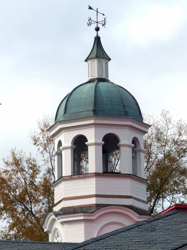 Loudoun County Courthouse Cupola image. Click for full size.