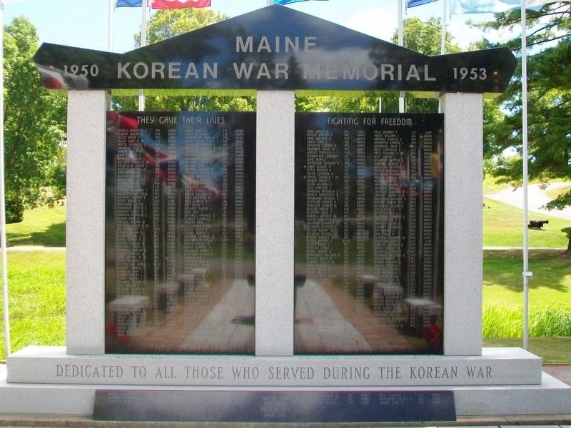 Maine Korean War Memorial (front) image. Click for full size.