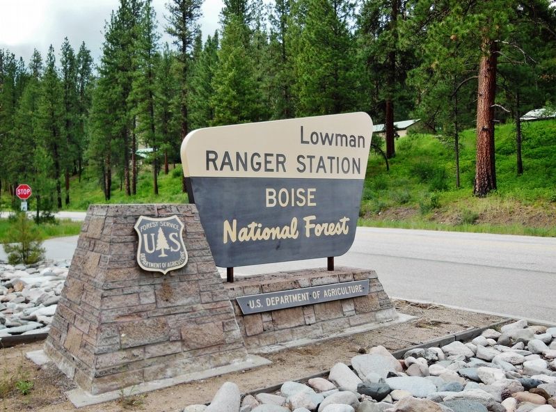 Lowman Ranger Station sign (<i>near the marker</i>) image. Click for full size.