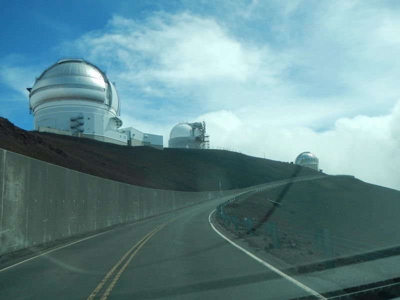 Observatories on the summit of Maunakea image. Click for full size.