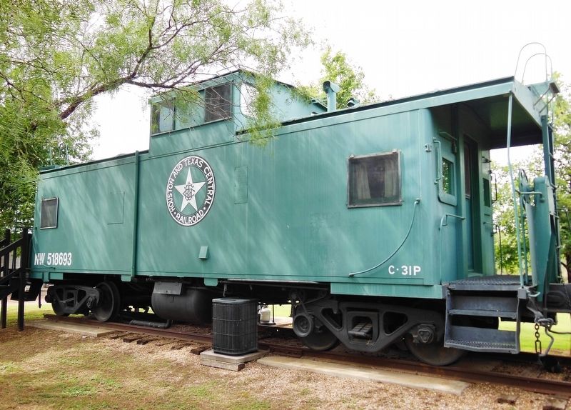 Houston & Texas Central Logo Caboose image. Click for full size.