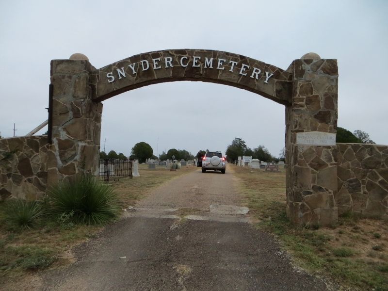 Snyder Cemetery image. Click for full size.