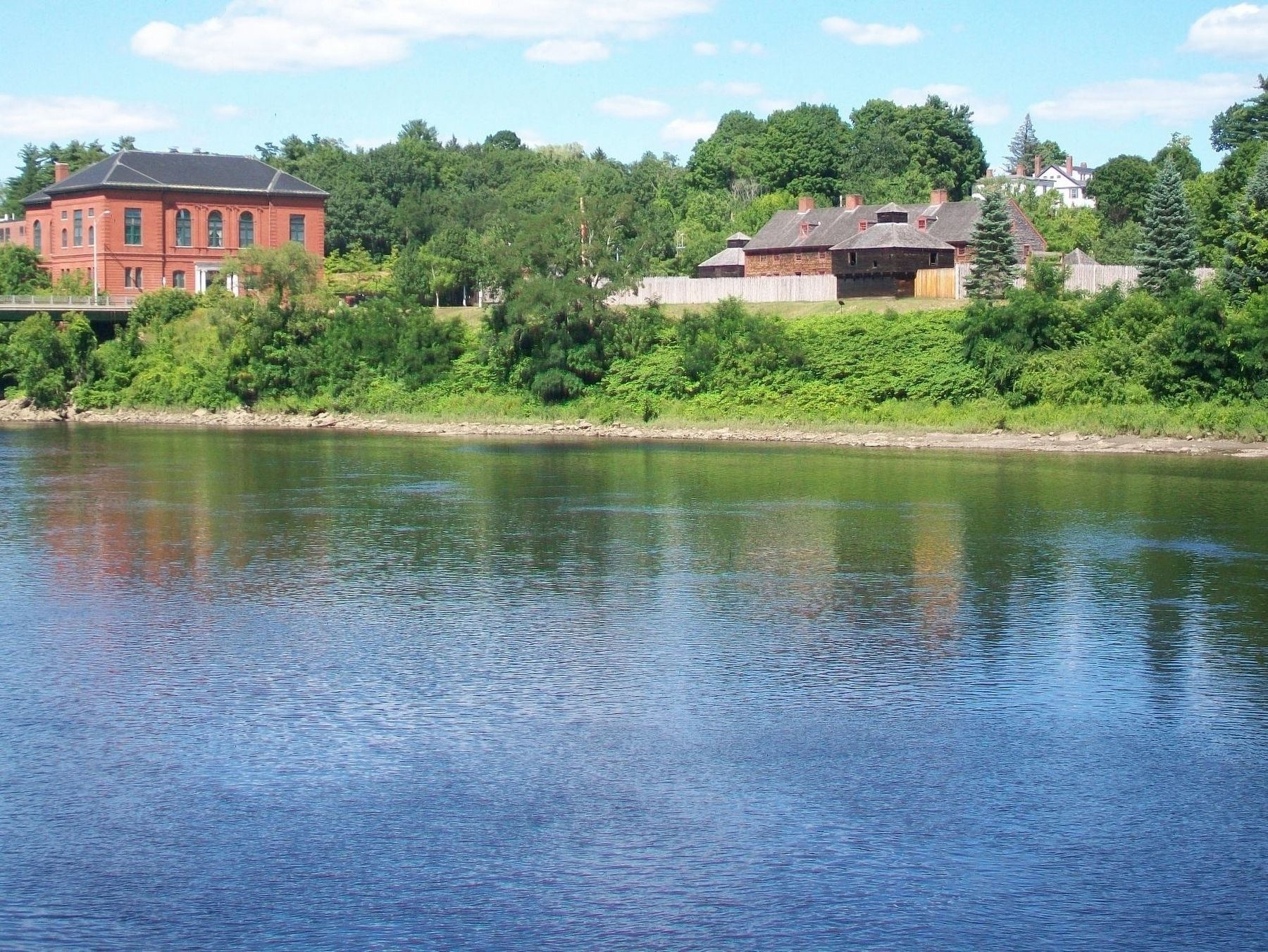 Old City Hall and Old Fort Western image. Click for full size.