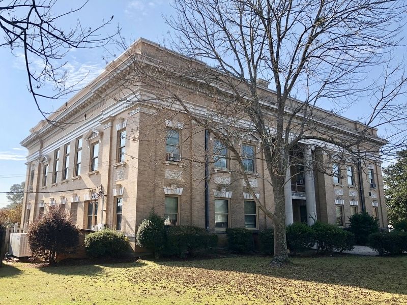 Jones County Courthouse image. Click for full size.