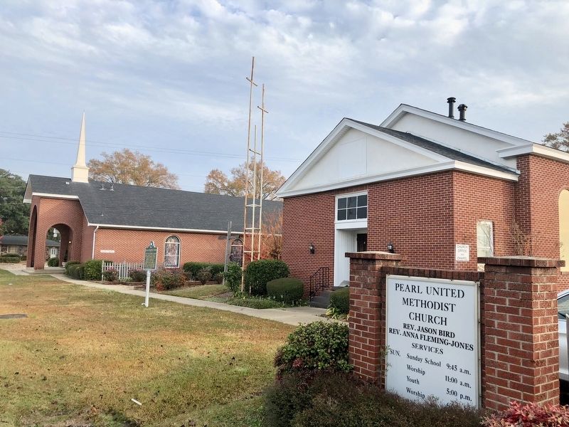 Pearl United Methodist Church with newer Sanctuary in background. image. Click for full size.