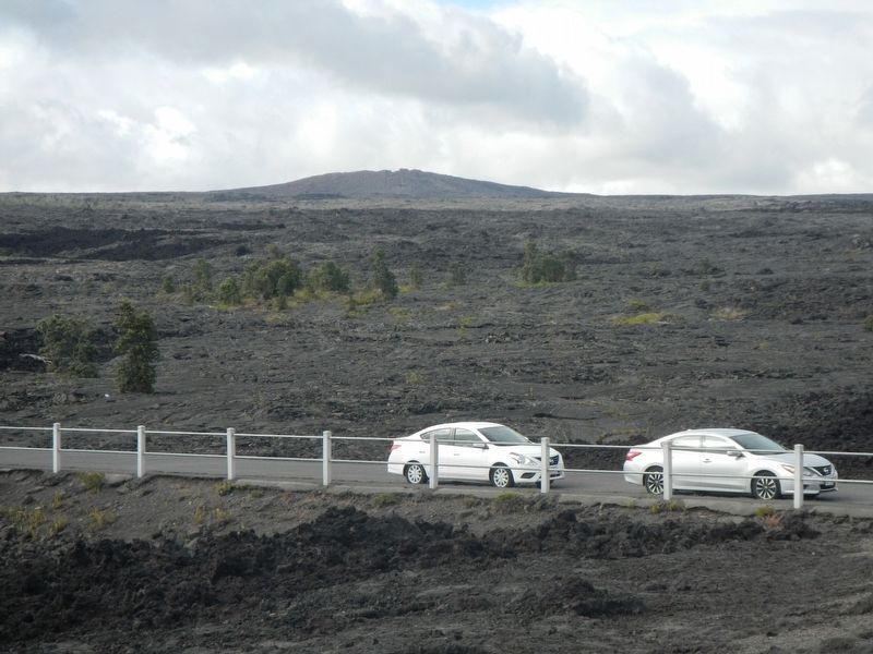 Mauna Ulu in the distance image. Click for full size.