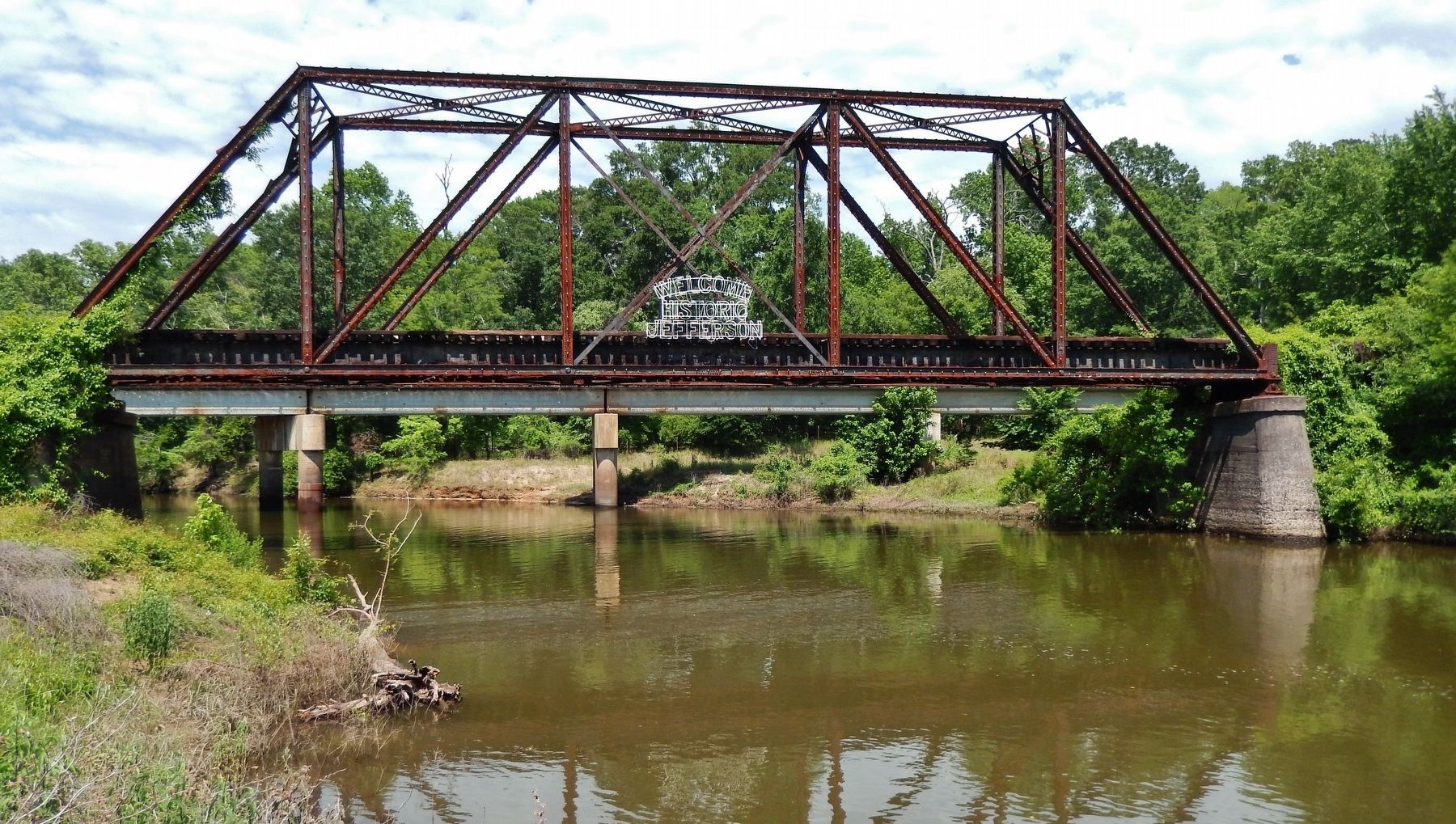 Railroad Trestle over Big Cypress Bayou - Welcome to Jefferson image. Click for full size.