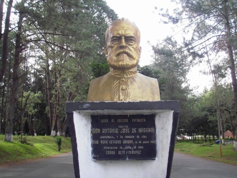 Coronel Antonio Jos Irisarri bust and marker image. Click for full size.