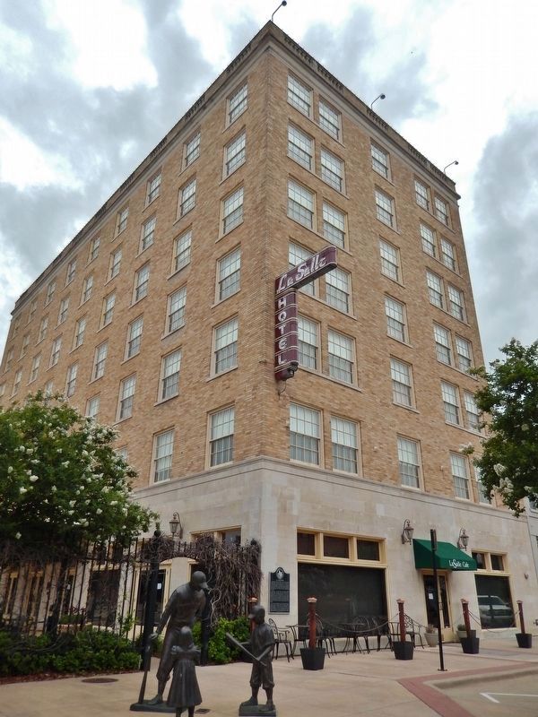 La Salle Hotel (<i>marker visible on building corner below sign</i>). Click for full size. La Salle Hotel (<i>marker visible on building corner below sign</i>) image. Click for full size.