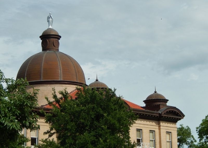 Hays County Courthouse (<i>dome</i>) image. Click for full size.