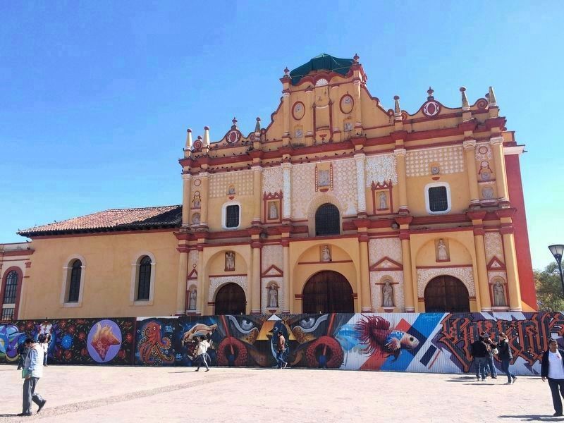 Nearby Cathedral of San Cristóbal de las Casas image. Click for full size.