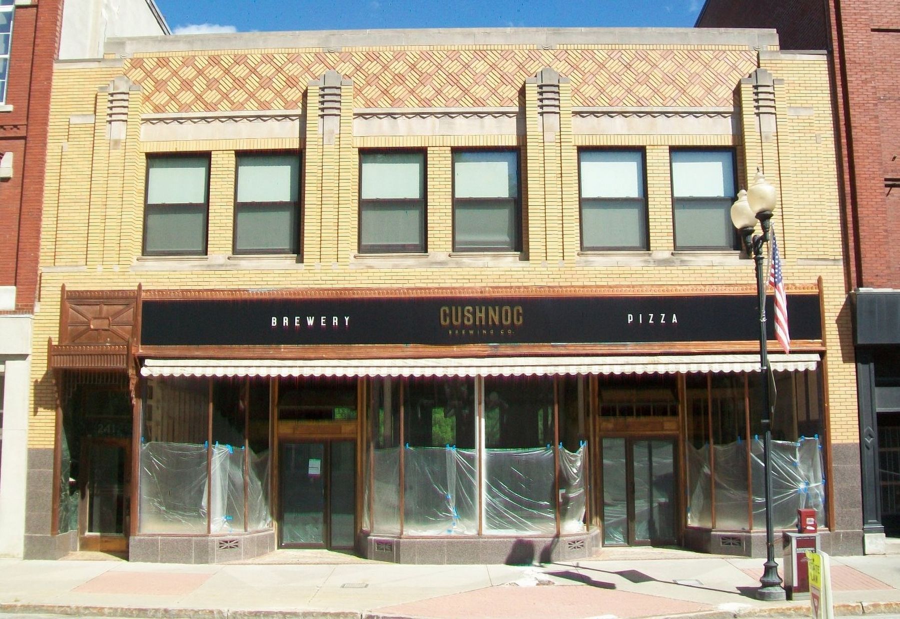 Former S.S. Kresge Building image. Click for full size.