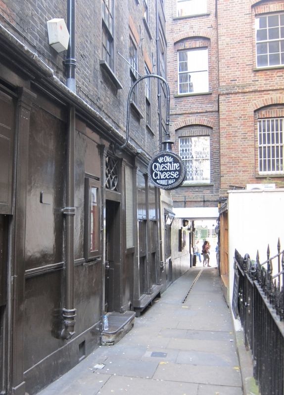 Entrance to the <i>Ye Olde Cheshire Cheese</i> image. Click for full size.