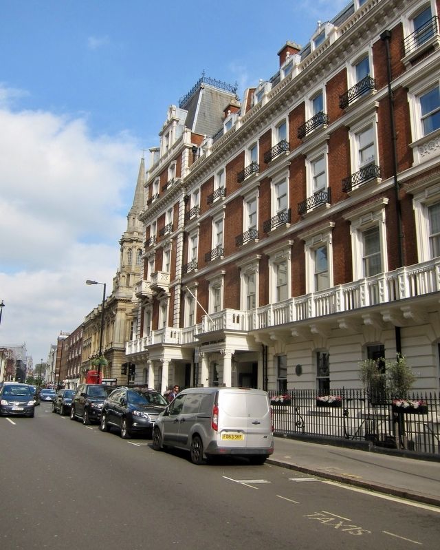 Sir F. Paolo Tosti Marker - Wide View (Looking North Along Mandeville Place). Click for full size. Sir F. Paolo Tosti Marker - Wide View (Looking North Along Mandeville Place) image. Click for full size.
