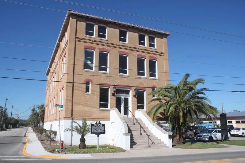 Solla-Carcaba Cigar Factory and Marker. Click for full size. Solla-Carcaba Cigar Factory and Marker image. Click for full size.