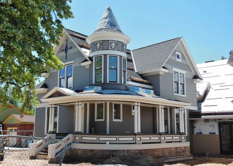 Warm Springs Avenue House. Click for full size. Warm Springs Avenue House image. Click for full size.