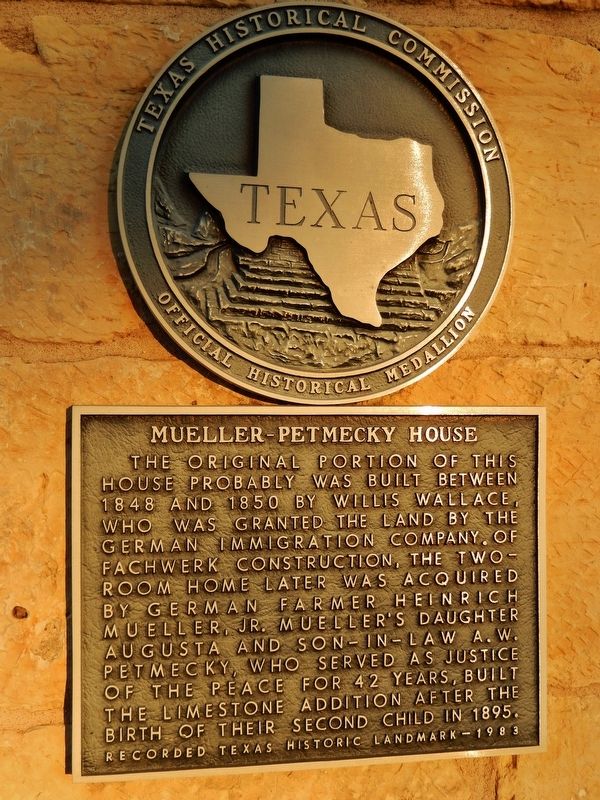 Mueller-Petmecky House Marker. Click for full size. Mueller-Petmecky House Marker image. Click for full size.
