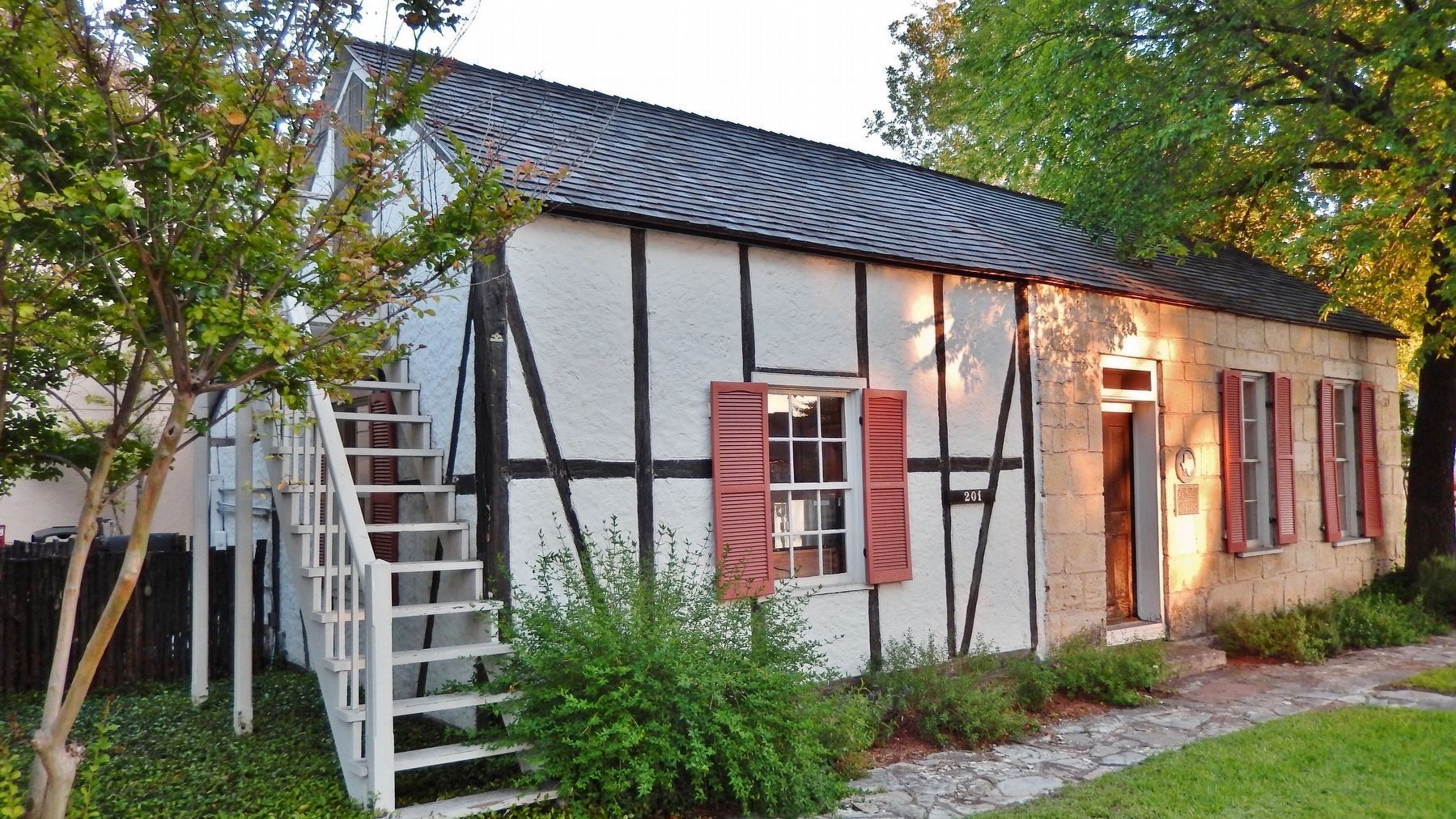Mueller-Petmecky House (<i>Original fachwerk structure c1848</i>). Click for full size. Mueller-Petmecky House (<i>Original fachwerk structure c1848</i>) image. Click for full size.
