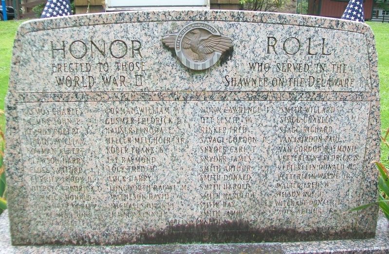 World Wars Memorial - WWII Honor Roll image. Click for full size.