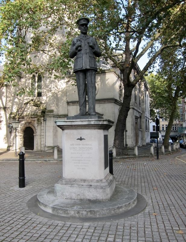 Air Chief Marshal Lord Dowding Memorial and Marker image. Click for full size.