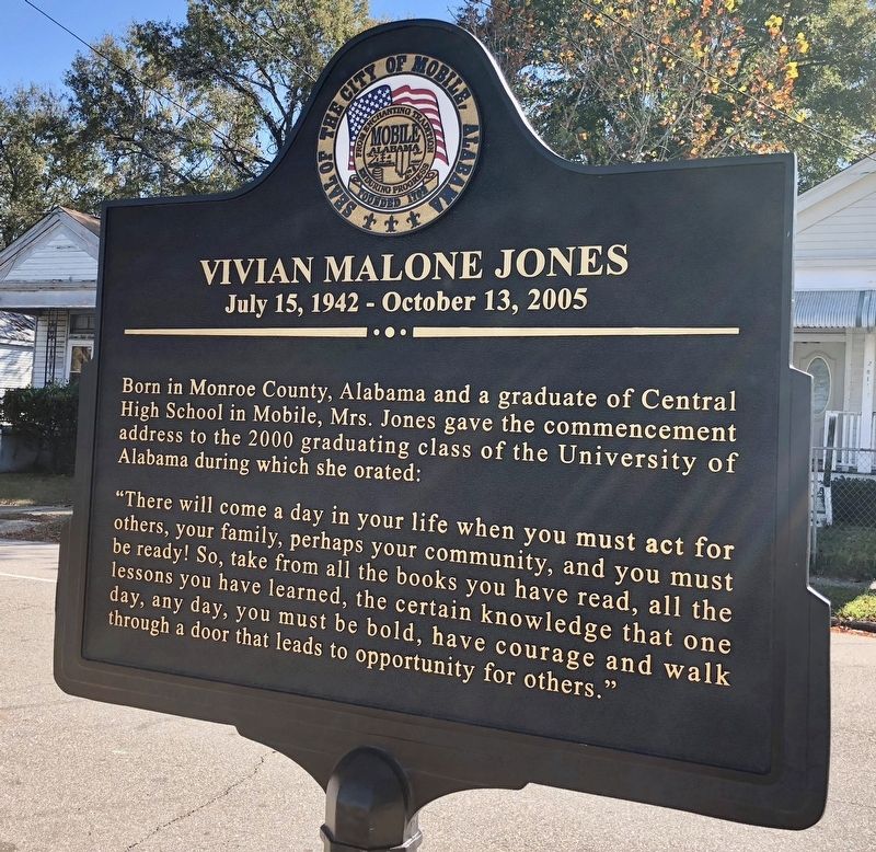 Vivian Malone Jones Marker (Side 2) image. Click for full size.