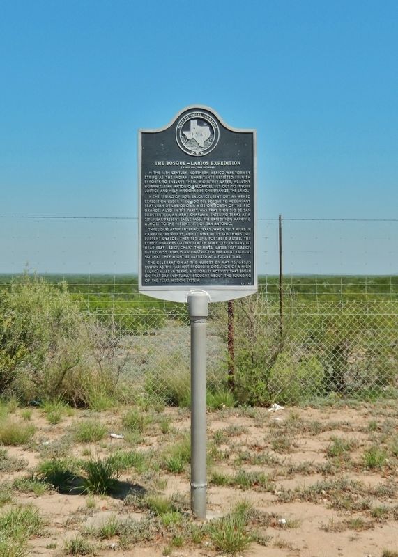 The Bosque-Larios Expedition Marker (<i>tall view</i>) image. Click for full size.