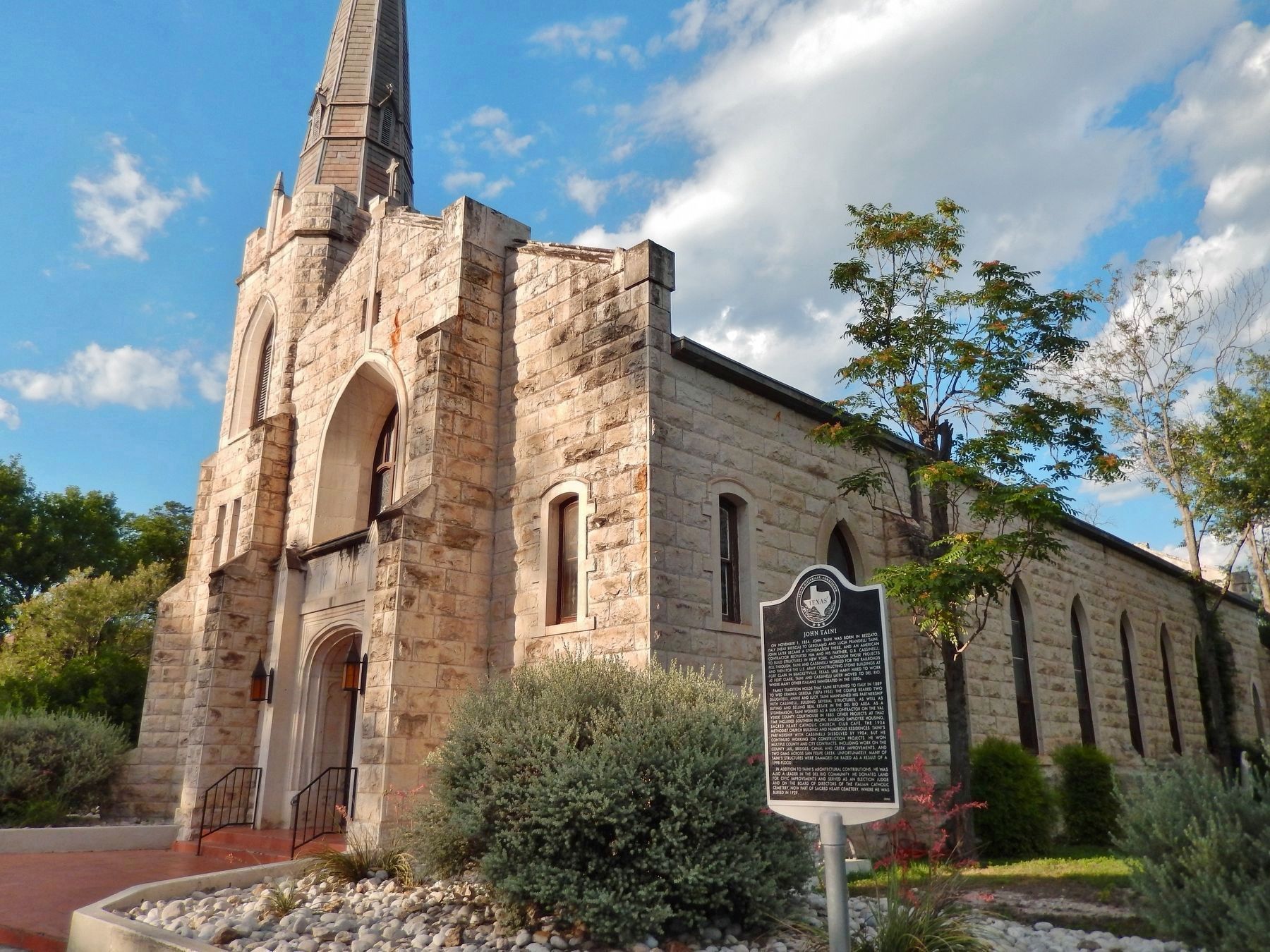Sacred Heart Catholic Church (<i>wide view showing related marker about the stonemason, Taini</i>) image. Click for full size.