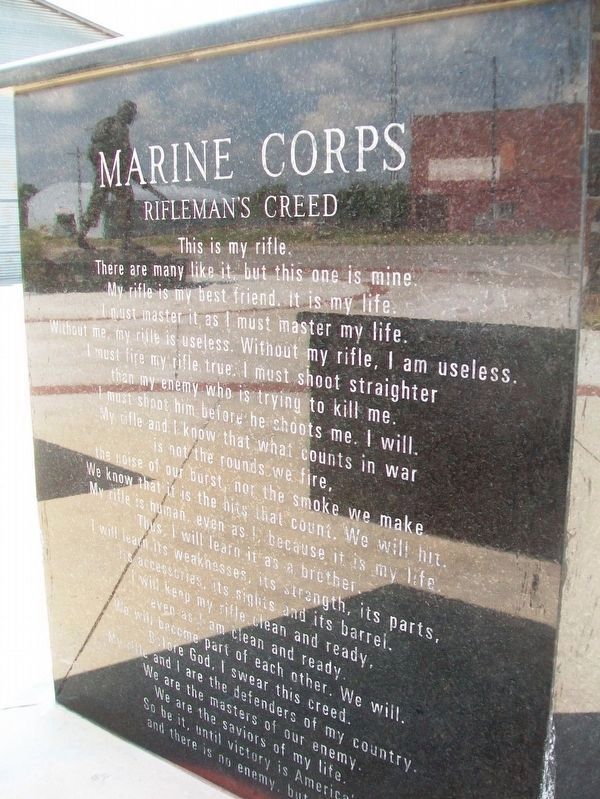 War Memorial Marine Rifleman's Creed image. Click for full size.