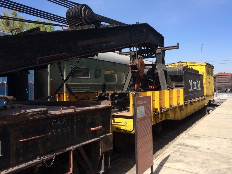 Steam Crane NM-0-19638 and Marker image. Click for full size.