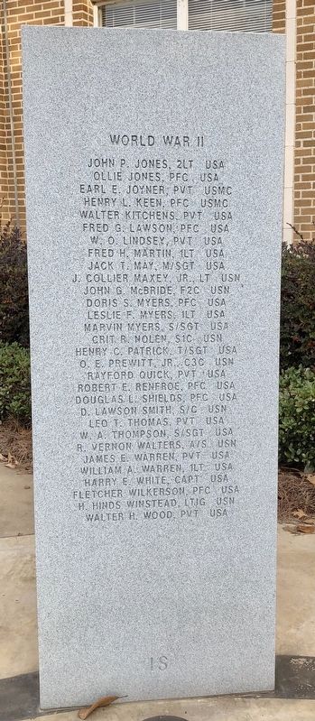 Rankin County War Memorial (WWII) image. Click for full size.